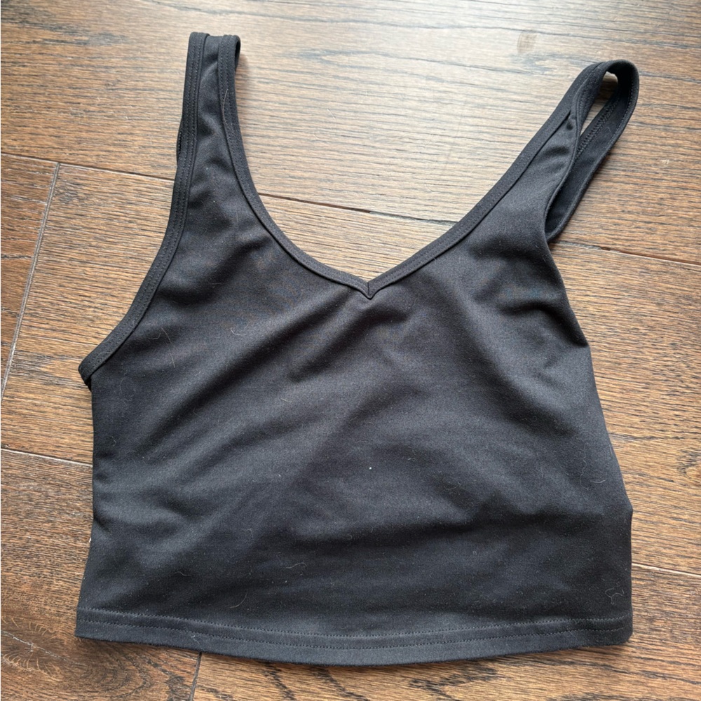 Fleo wrap crop tank